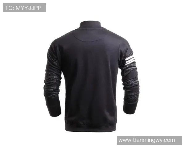 足球明星车内小物件的独特摆放艺术与个性展示